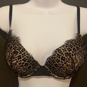 32C Victoria Secret black flowers print lace and padded